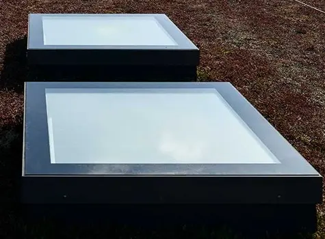 Velux Commercial Monolight platdakraam vast triple glas