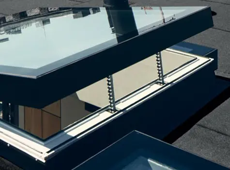 Velux Commercial Monolight platdakraam dubbel glas